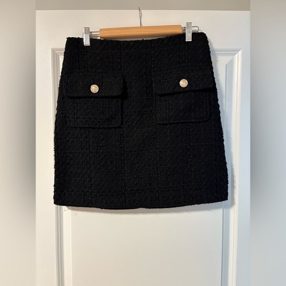 Maison d’ Amelie Elegant Black Tweed Skirt in size 6
